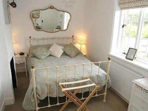 צ'יצ'סטר Flint Cottage מראה חיצוני תמונה